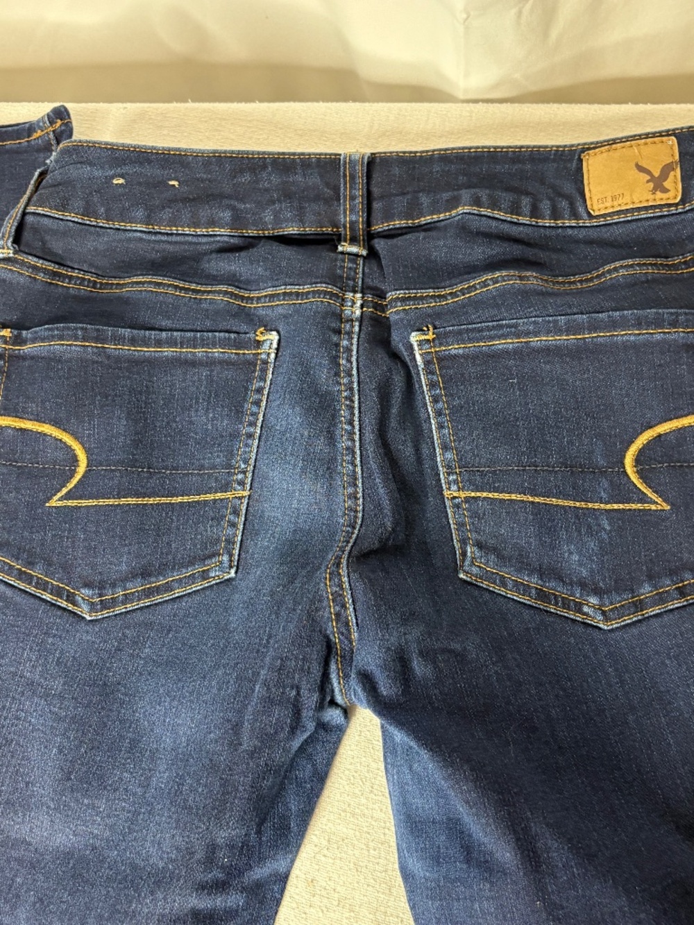American Eagle Outfitters Super Stretch Jegging Jeans Womenโs Size 4 Long